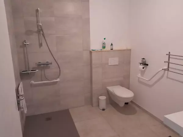 salle de bain-PMR